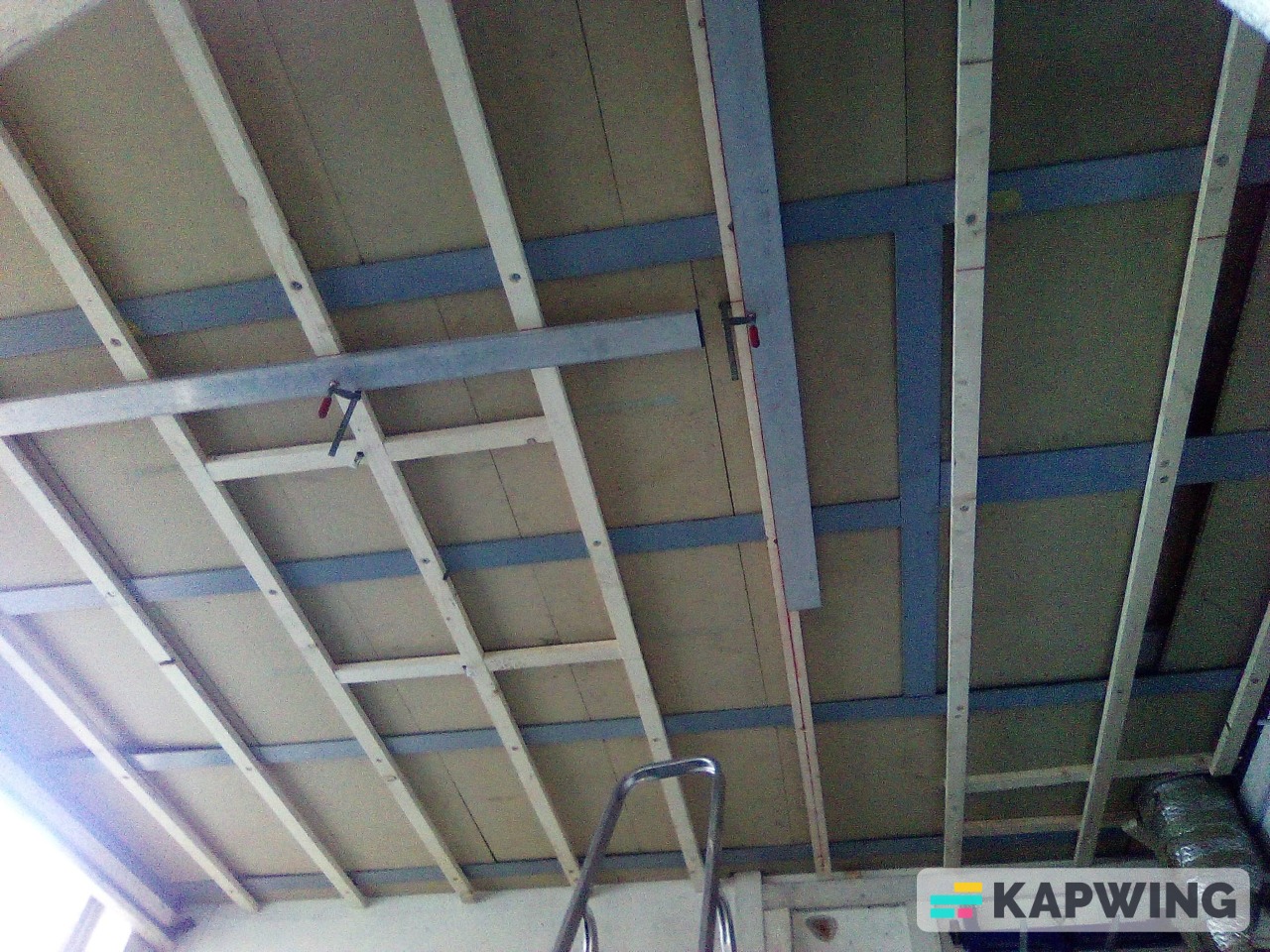 Logo Reynaud Artisan – Maçonnerie et éco-construction à Fribourg